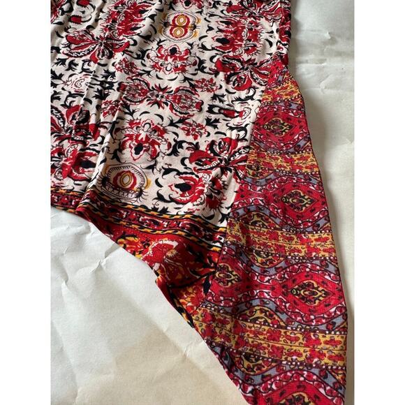 Fylo Blouse Medium Floral Paprika Short Sleeve NWT - Picture 3 of 8